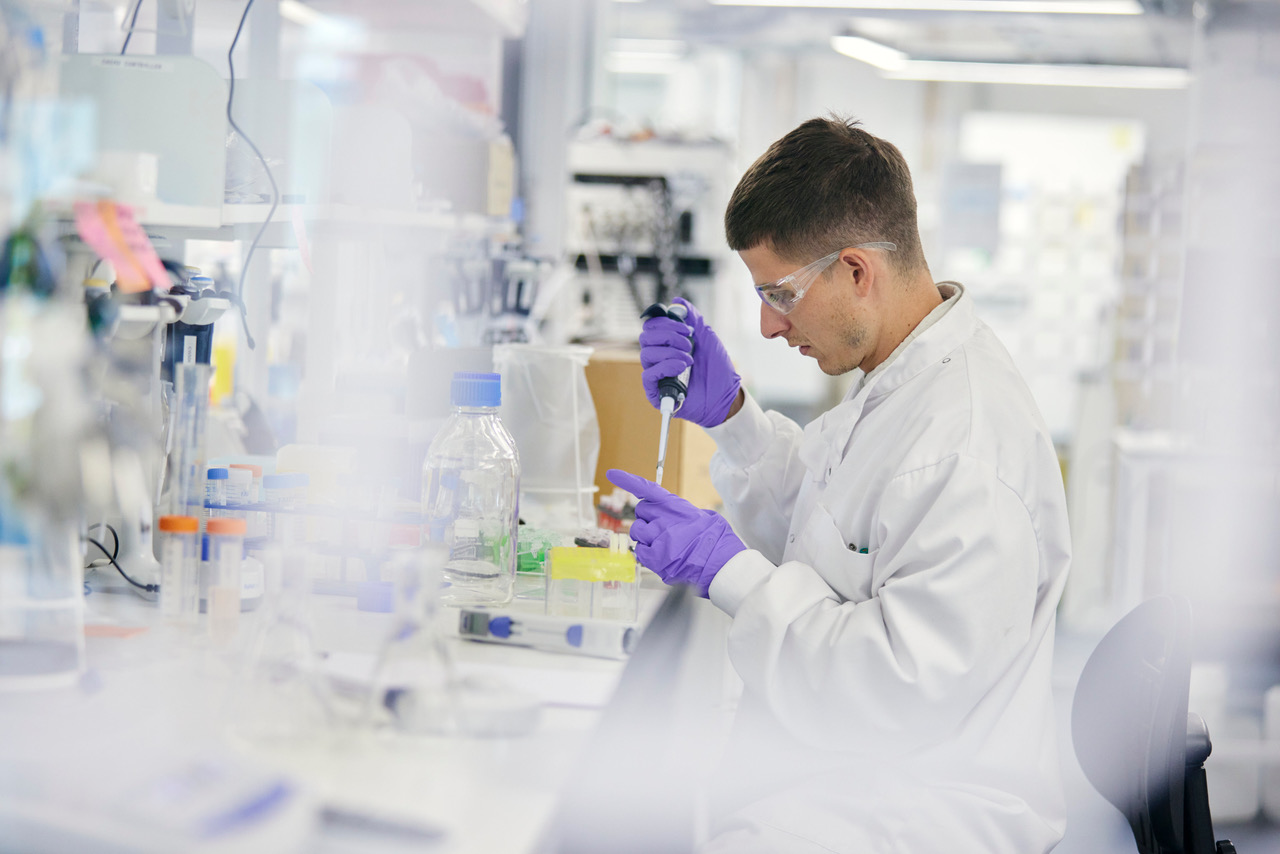 FabricNano’s cell-free biotech could make microplastics a thing of the past