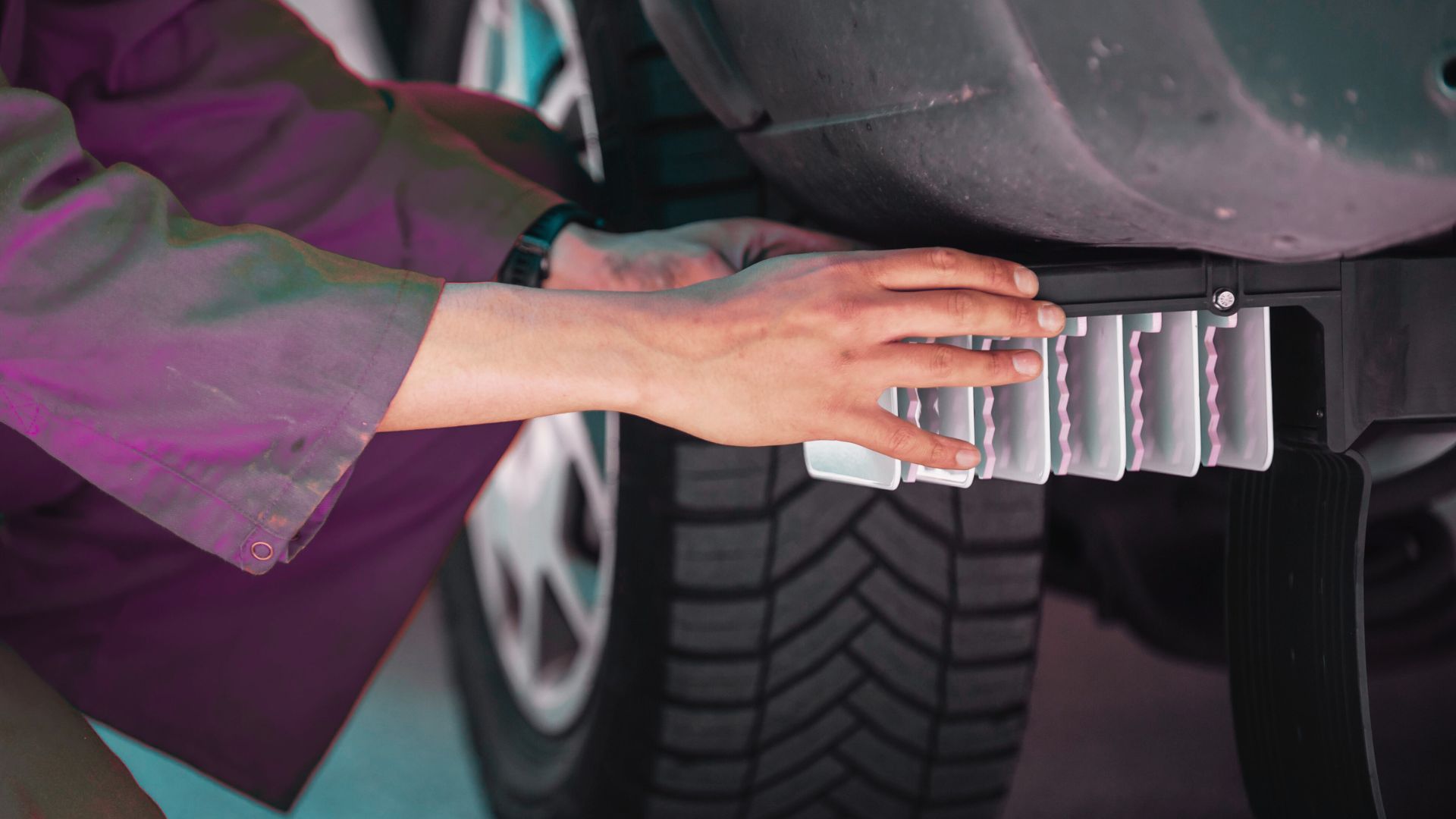 Tyre-dust magnet looks to capture microplastic pollution from EVs in London