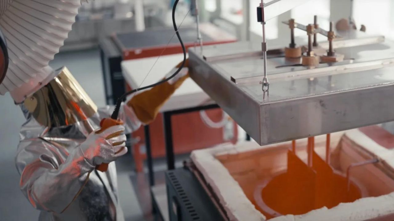 Tallinn startup bags €2.3M to turn CO2 into ‘critical’ graphite for EV batteries