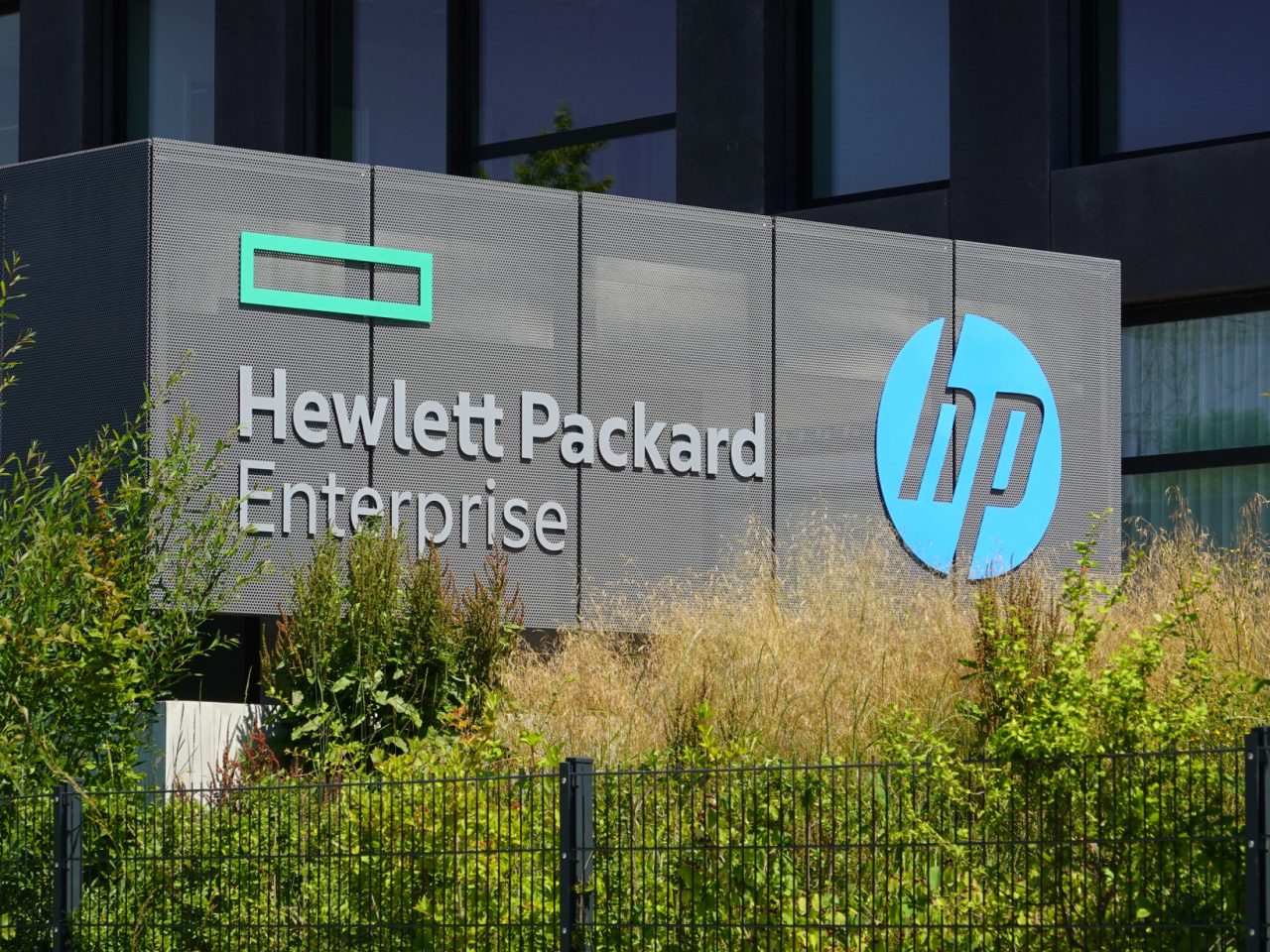 HP pursues $4B in damages from family of deceased tech billionaire Mike Lynch