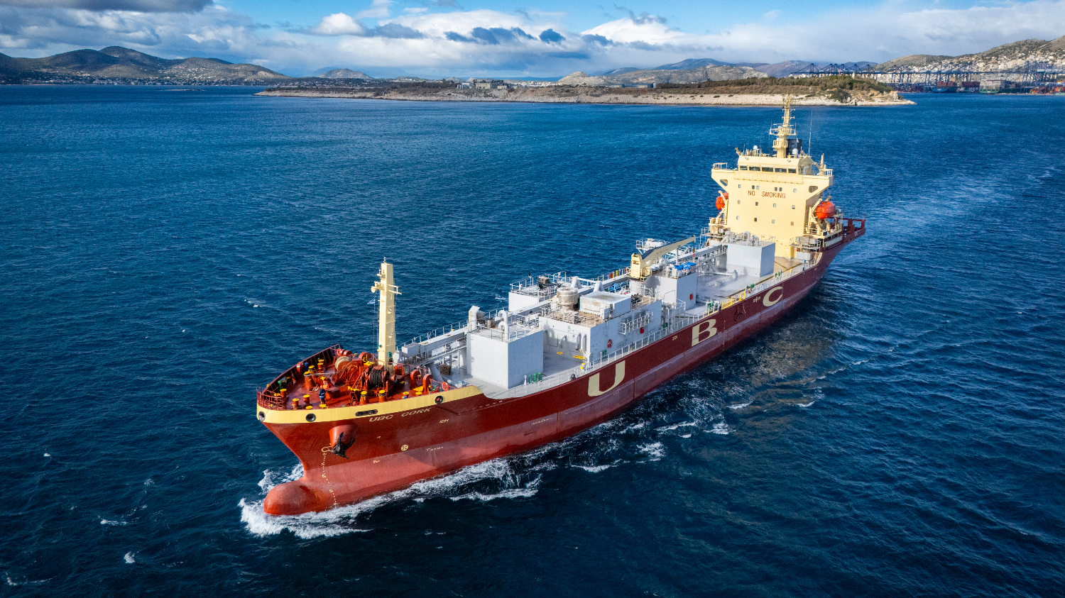 This cargo ship is turning its CO2 emissions into green cement
